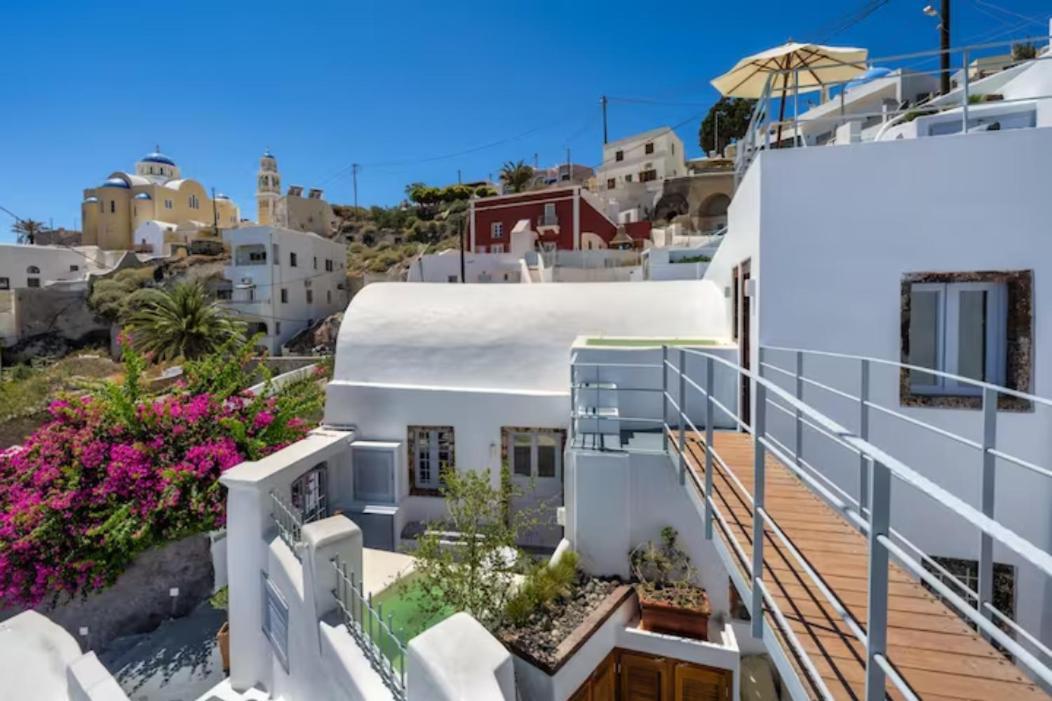Petit Village Fira  Exterior foto